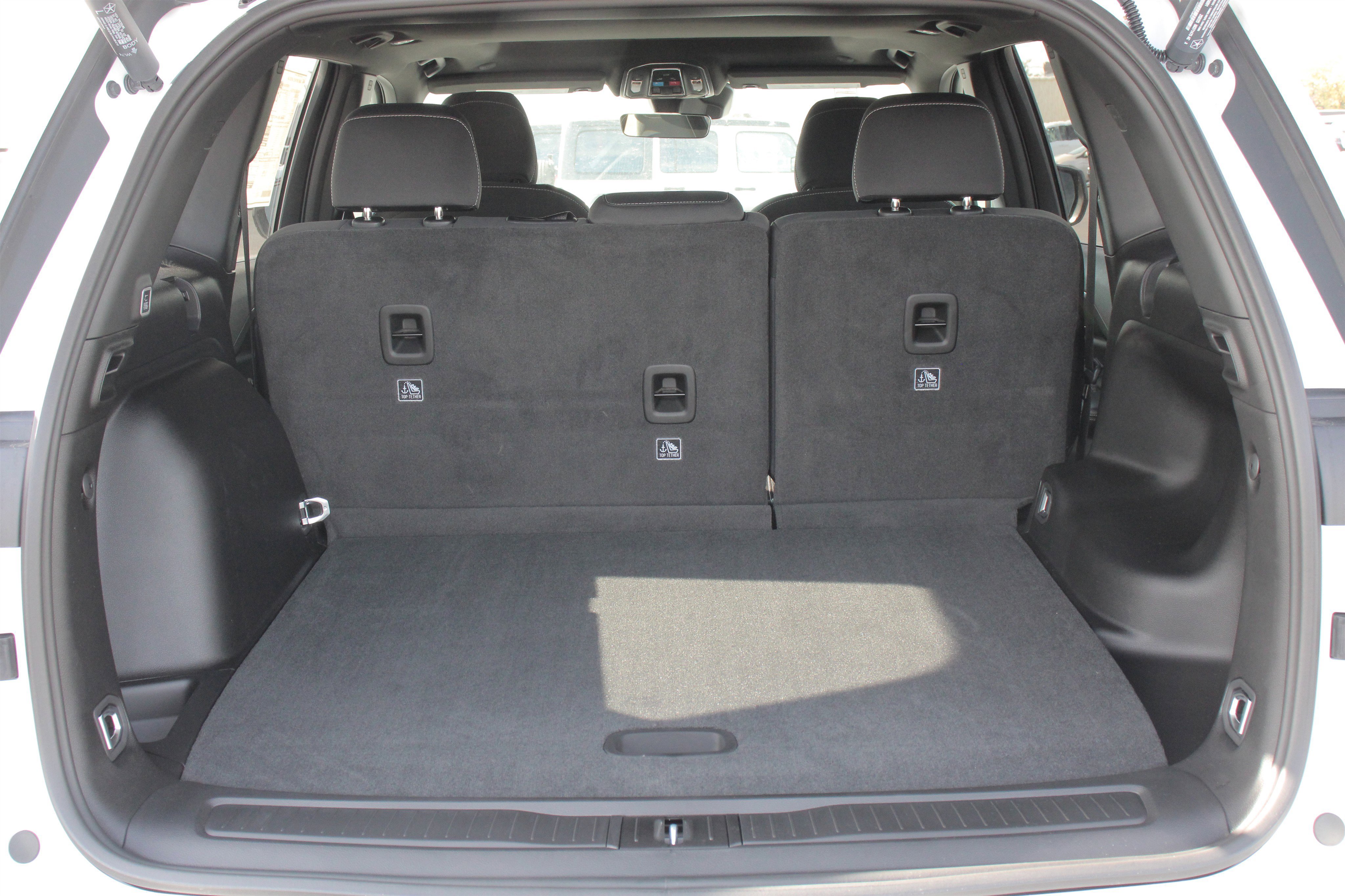 New 2025 Jeep Grand Cherokee Laredo w/ Luxury Tech Group I image 23