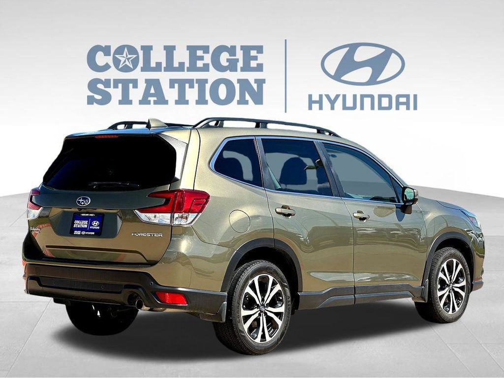 Used 2022 Subaru Forester Limited AWD/4WD image 10