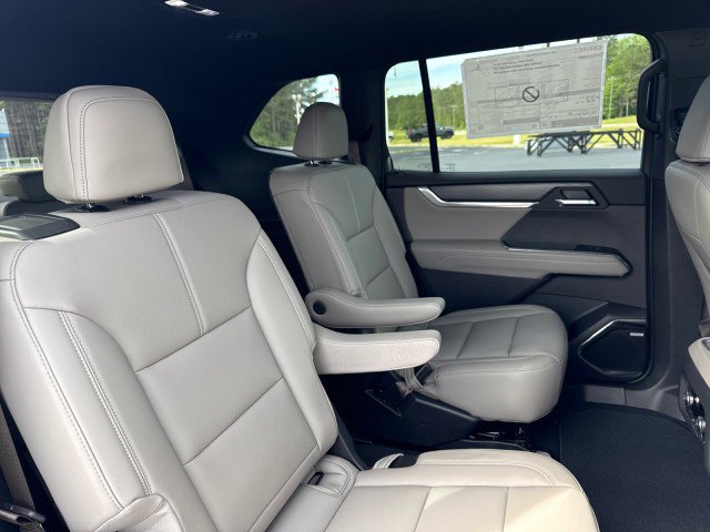New 2026 GMC Acadia Elevation image 16