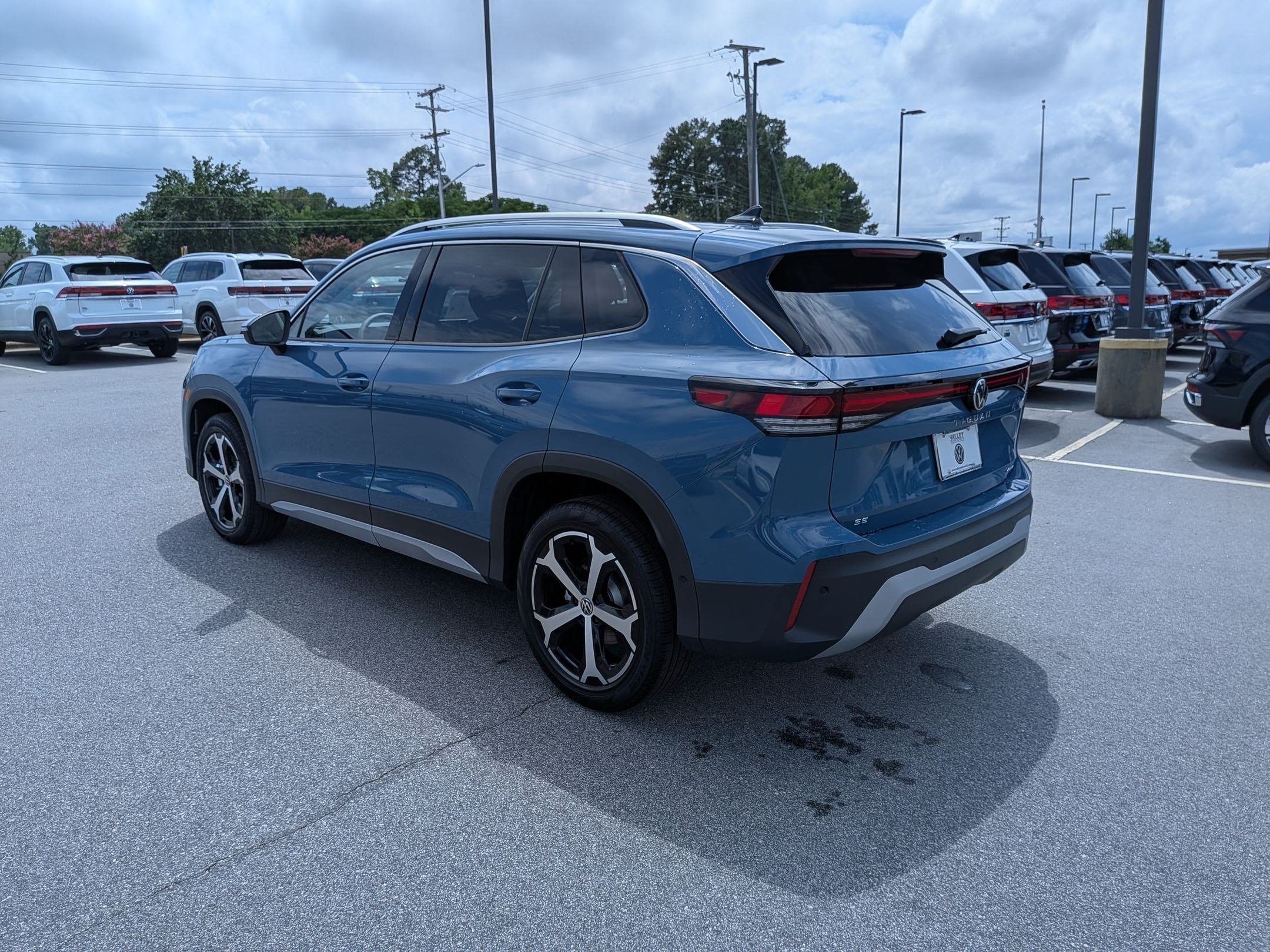 New 2026 Volkswagen Tiguan SE AWD/4WD image 5
