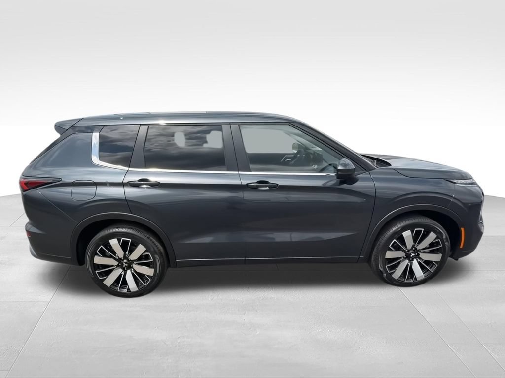 New 2026 Mitsubishi Outlander SE AWD/4WD image 9
