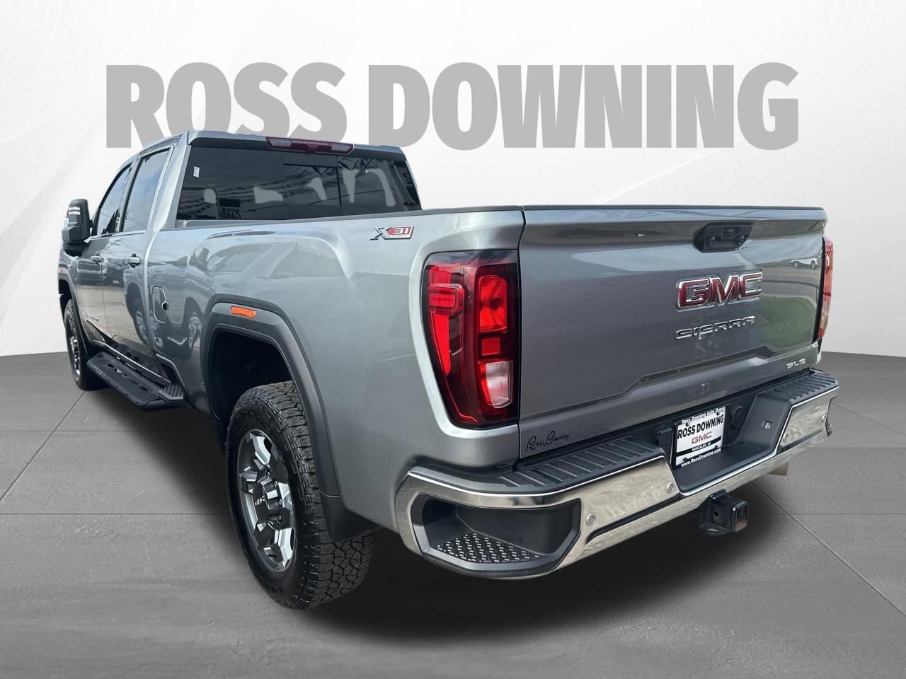 Used 2025 GMC Sierra 2500 SLE w/ SLE Value Package; AWD/4WD image 6