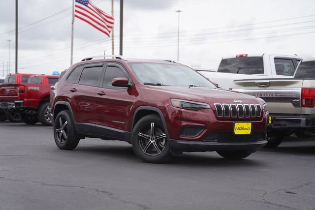 Used 2020 Jeep Cherokee Latitude image 2