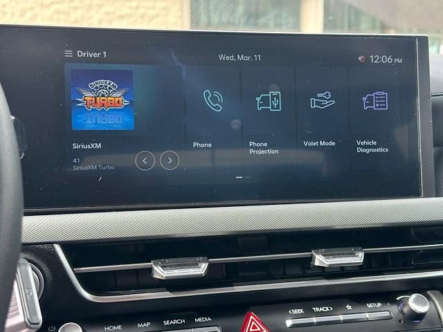 Used 2025 Hyundai Sonata SEL FWD image 26