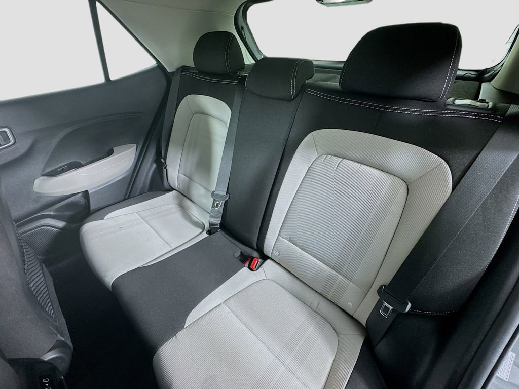 Used 2024 Hyundai Venue SEL image 23