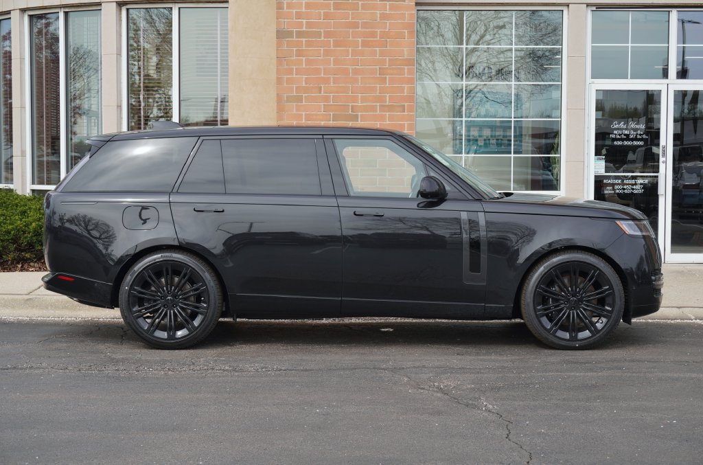 New 2026 Land Rover Range Rover Long Wheelbase SE AWD/4WD image 7