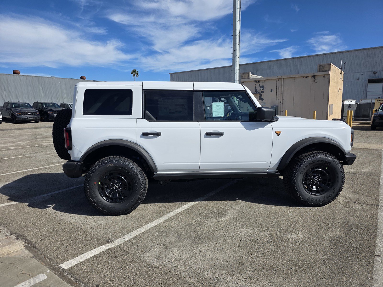 New 2026 Ford Bronco Badlands AWD/4WD image 3