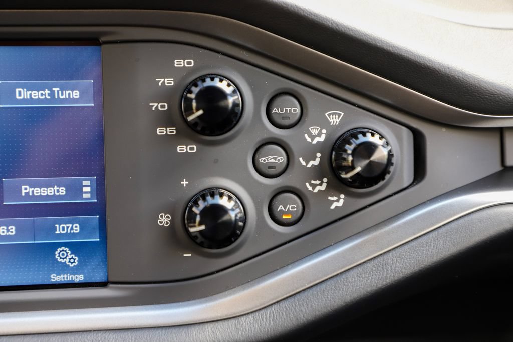 Used 2017 Ford GT RWD image 84