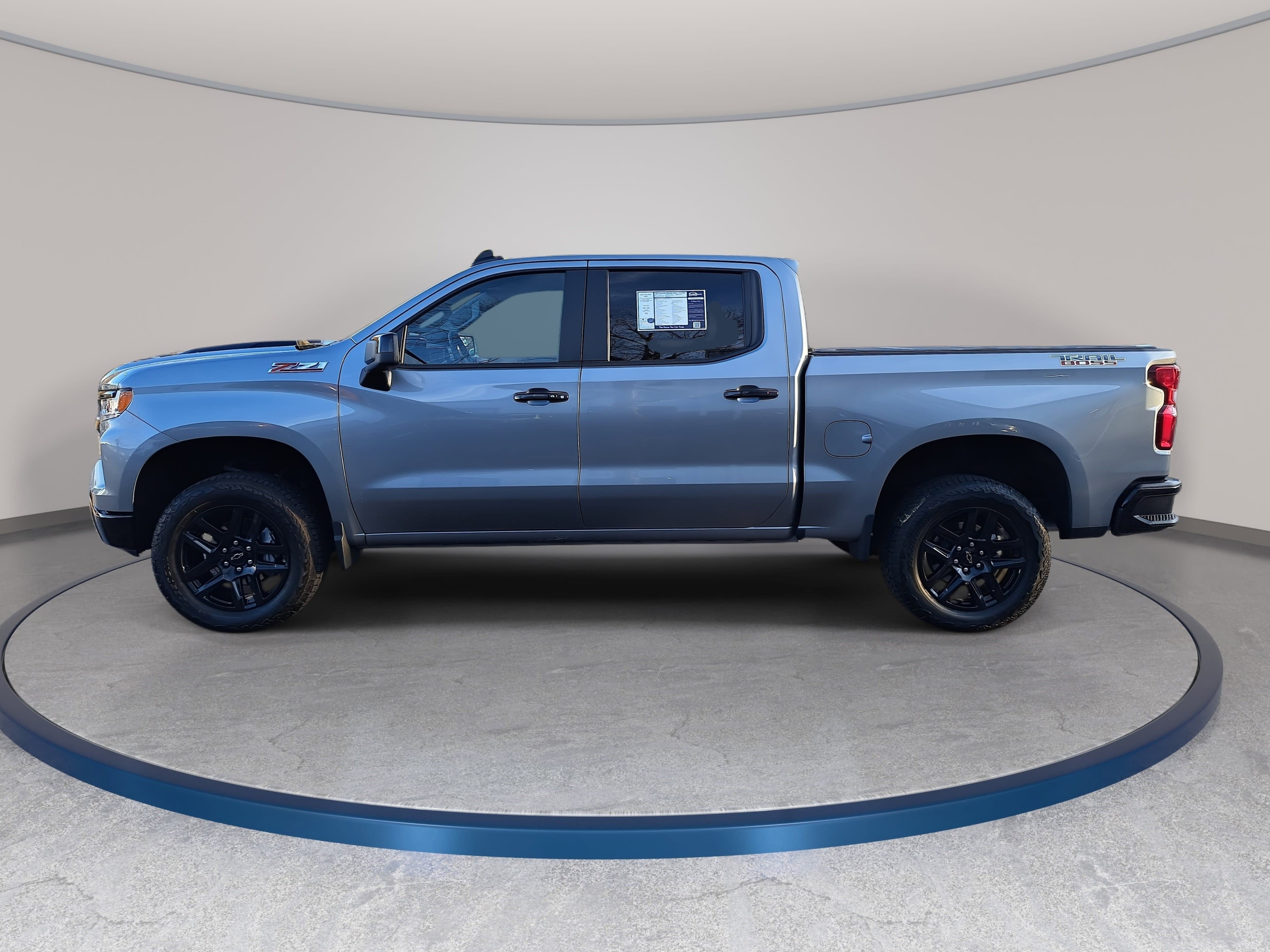 Used 2025 Chevrolet Silverado 1500 LT Trail Boss w/ Convenience Package II image 8