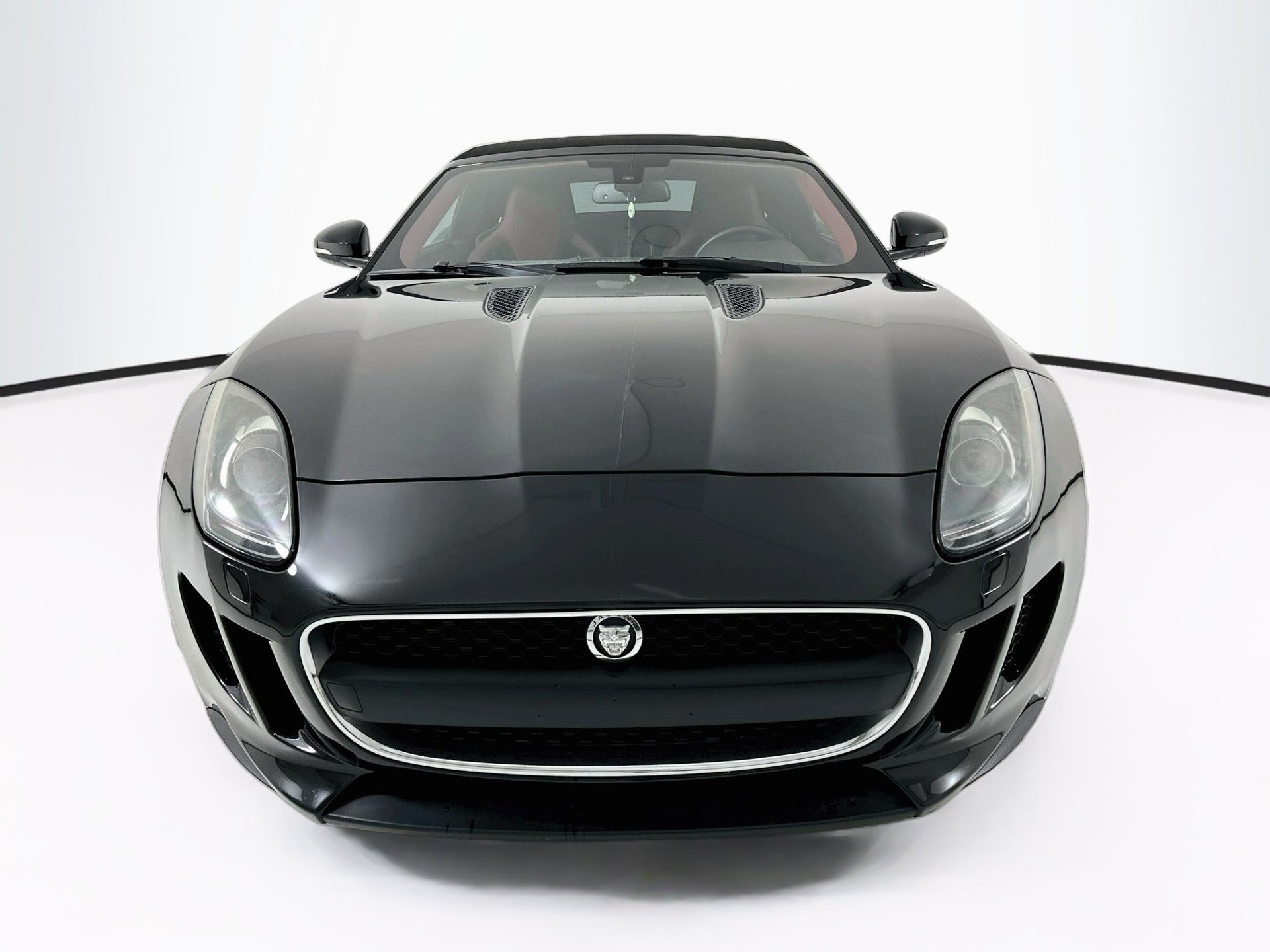 Used 2014 Jaguar F-TYPE Convertible RWD image 2