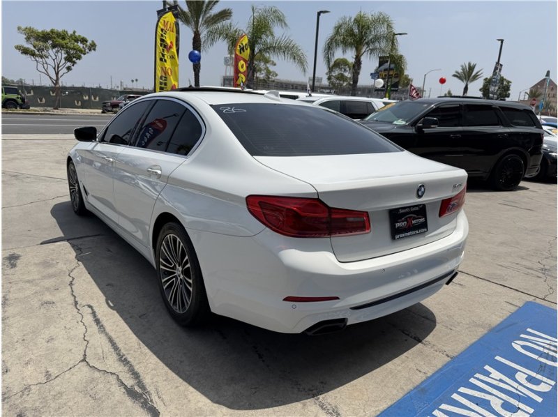 Used 2018 BMW 540i RWD image 4
