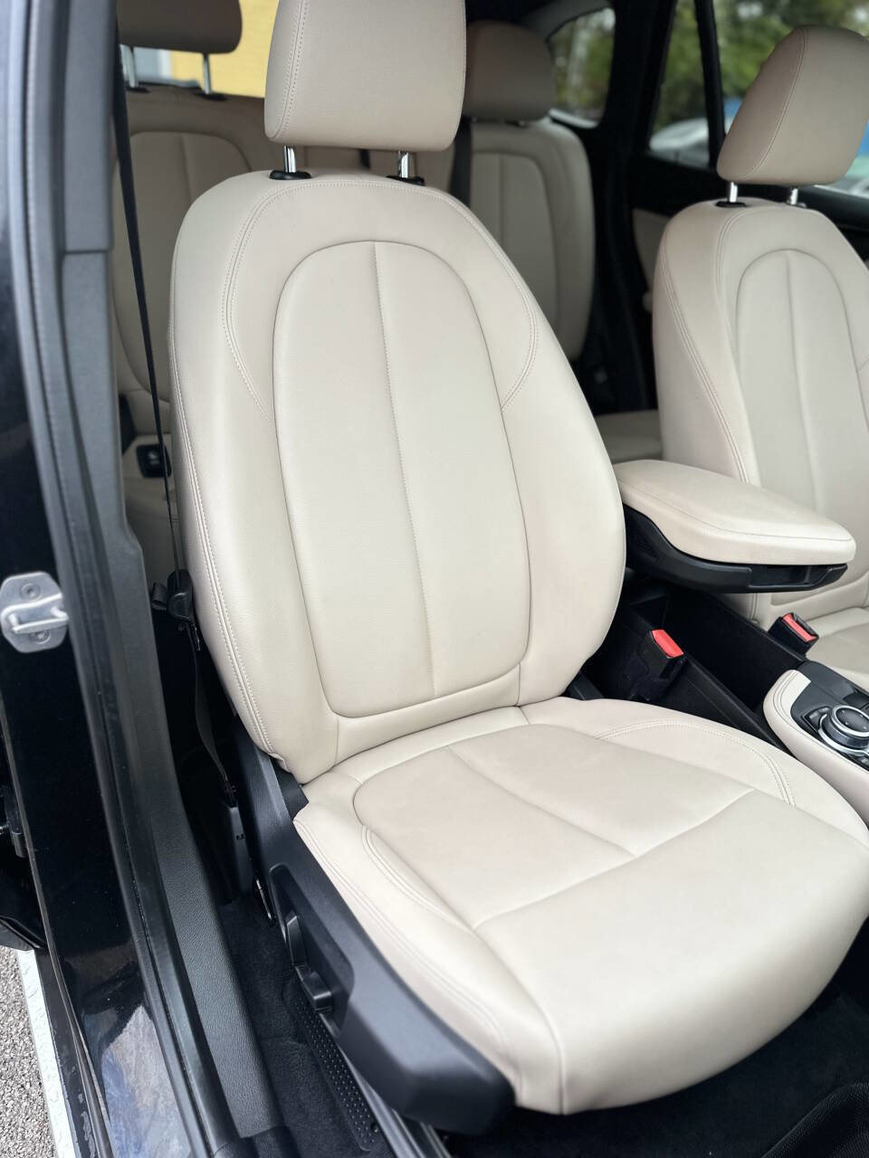 Used 2019 BMW X1 sDrive28i FWD image 19