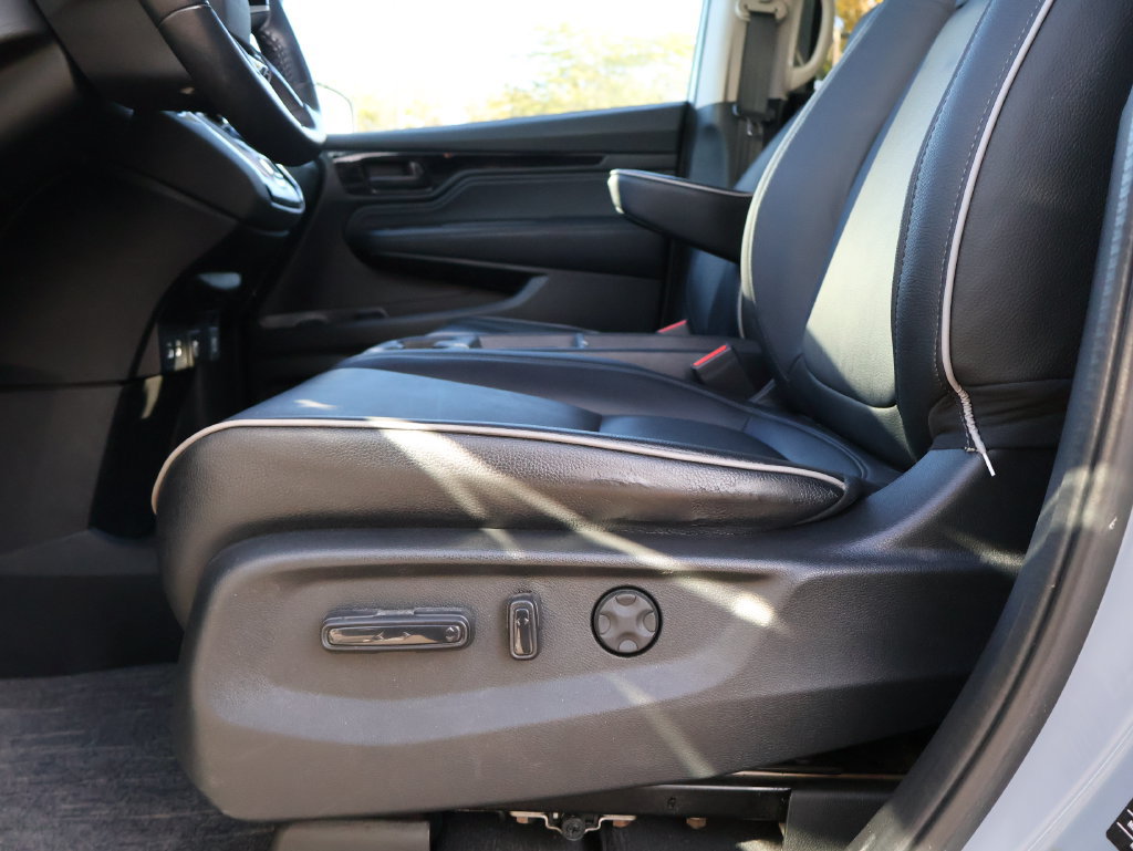 Certified 2025 Honda Odyssey Touring image 35
