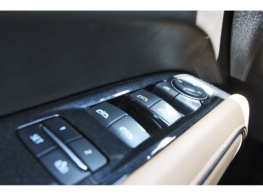 Used 2021 Cadillac Escalade Premium Luxury w/ Driver Assist Tech Package AWD/4WD image 17