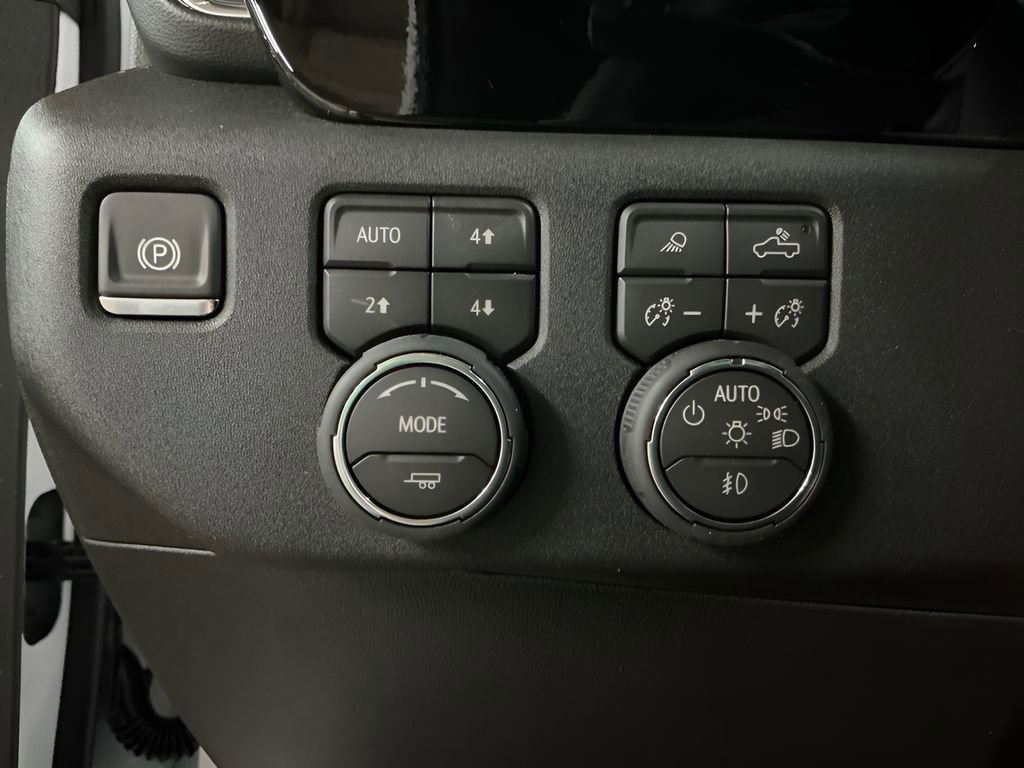 New 2026 Chevrolet Silverado 2500 LT image 15