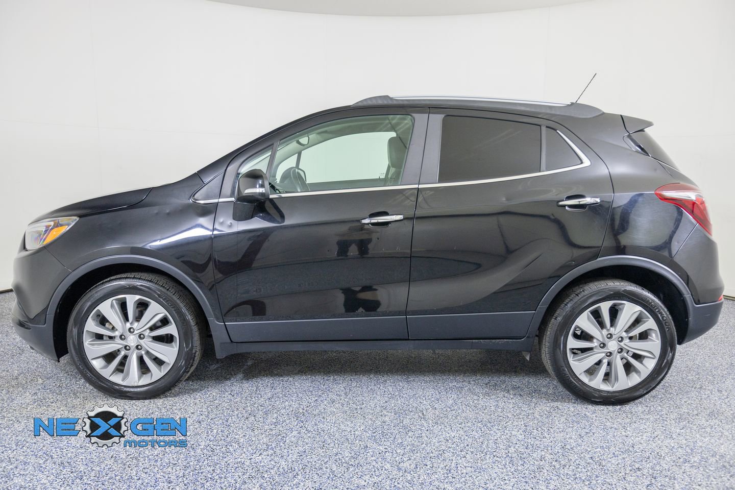 Used 2018 Buick Encore Preferred FWD image 4