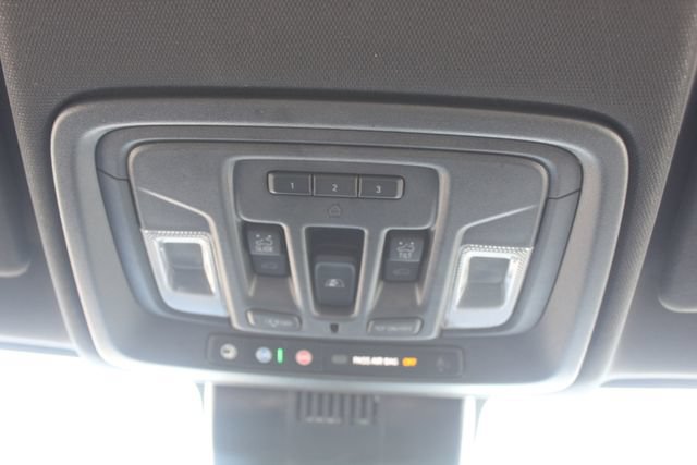 Used 2025 GMC Sierra 2500 AT4 w/ AT4 Premium Plus Package AWD/4WD image 36