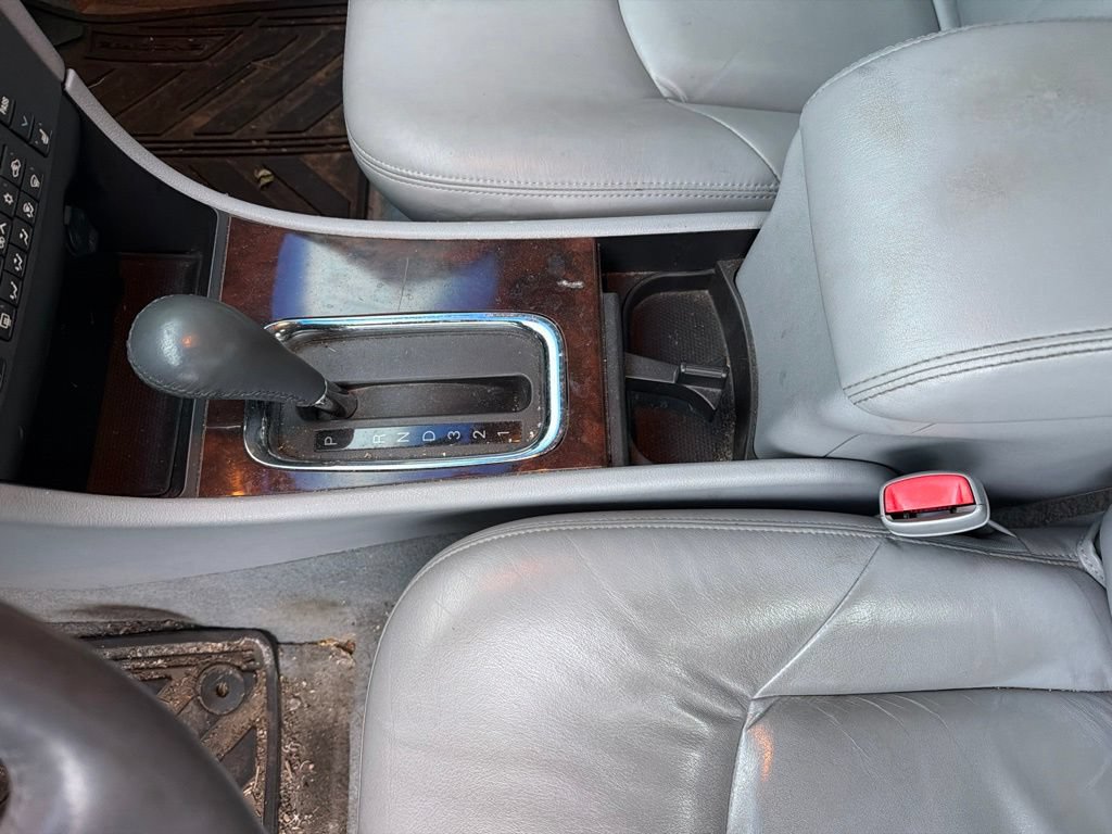 Used 2007 Buick LaCrosse CXL w/ Driver Confidence Package FWD image 7