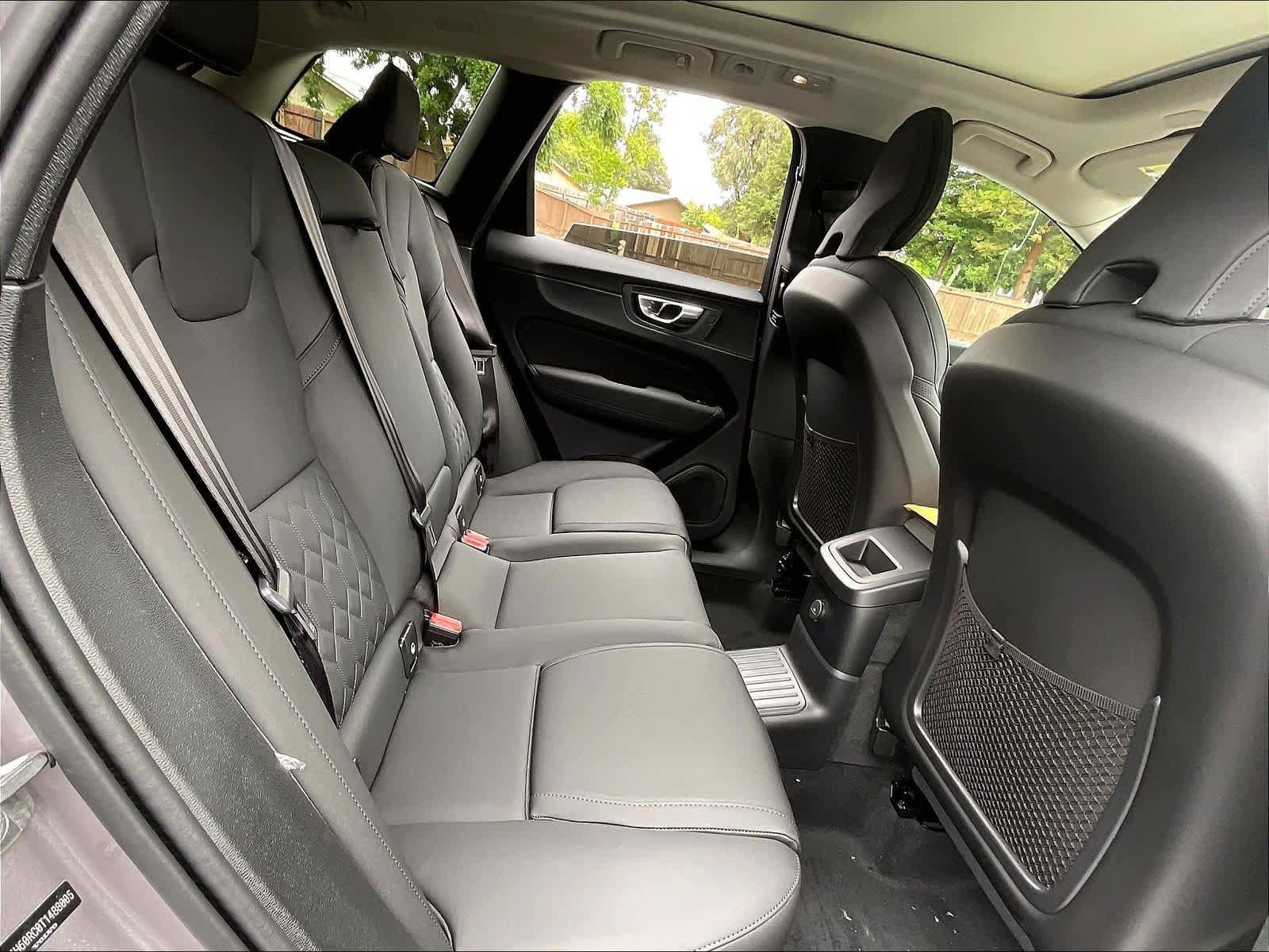New 2026 Volvo XC60 T8 Plus w/ Climate Package PRO AWD/4WD image 27