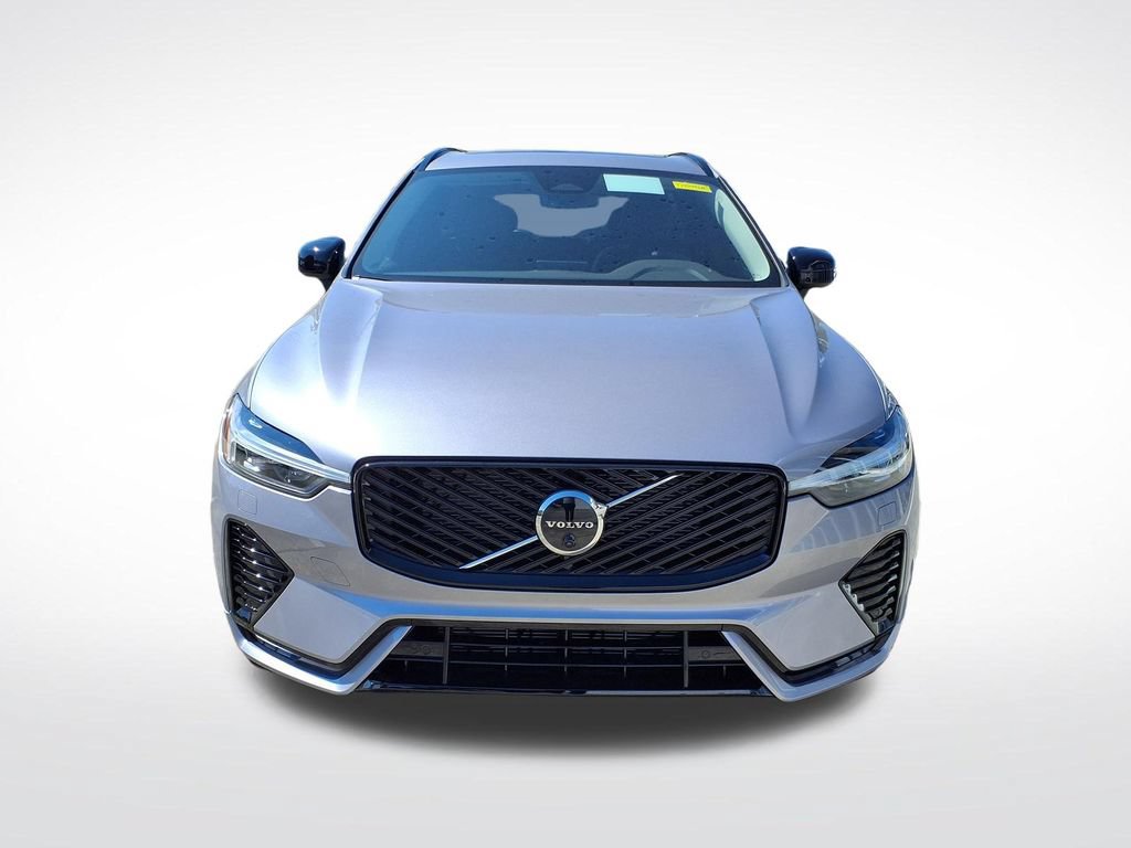 New 2026 Volvo XC60 B5 Plus w/ Protection Package Premier AWD/4WD image 2
