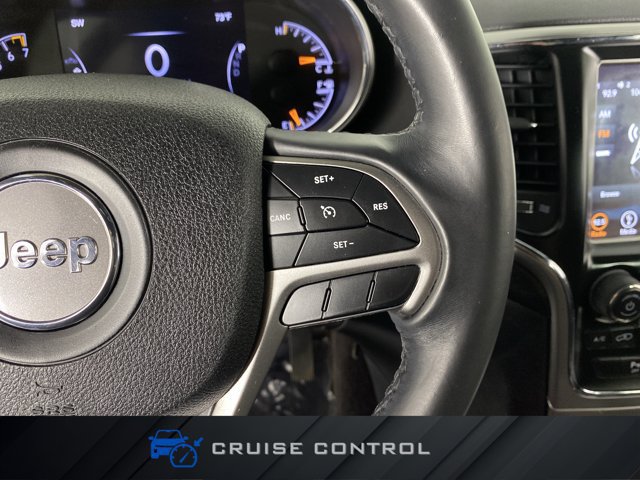 Used 2018 Jeep Grand Cherokee Laredo AWD/4WD image 23