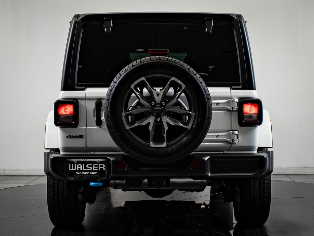 Used 2024 Jeep Wrangler Unlimited image 7