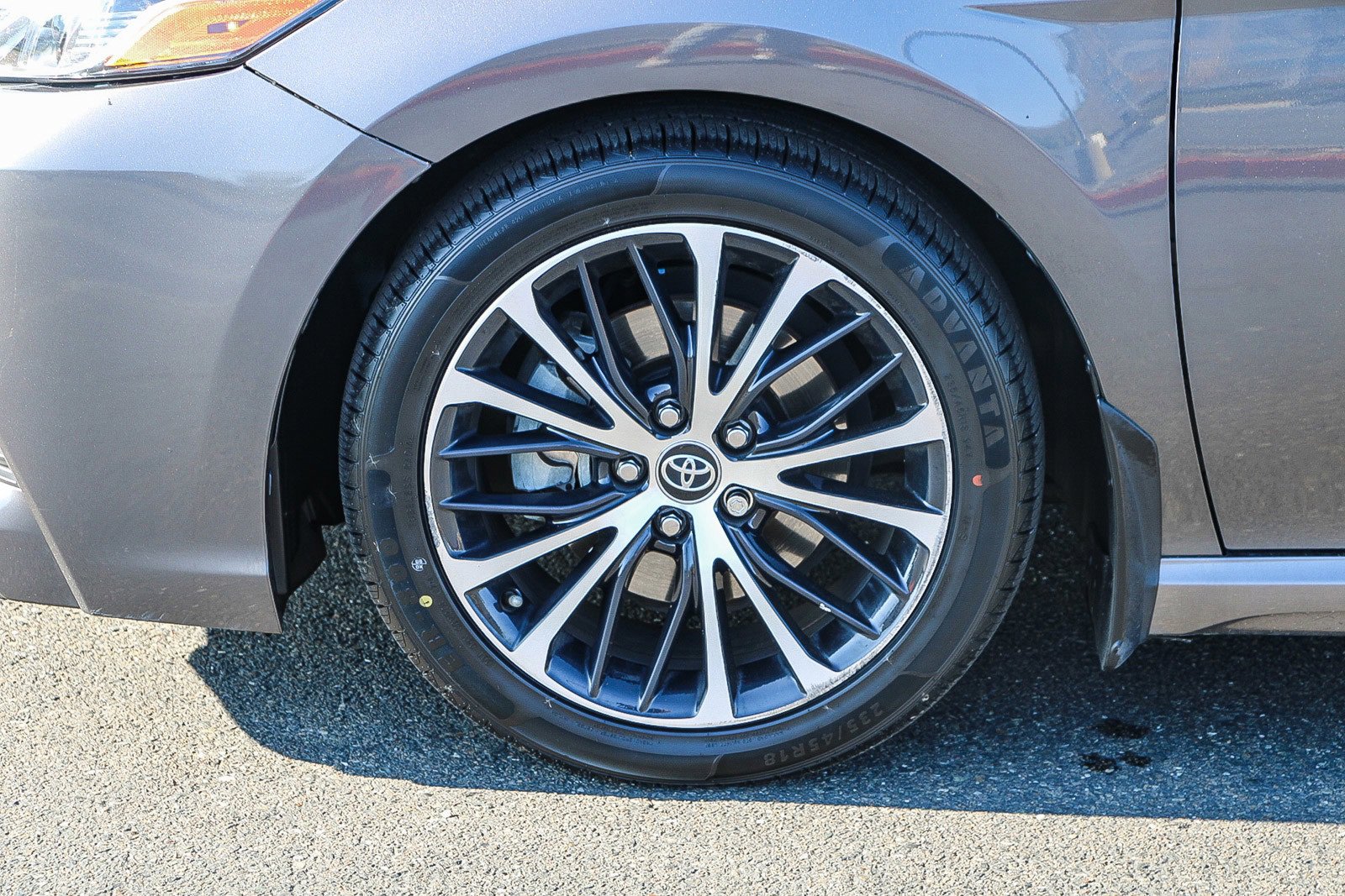 Used 2020 Toyota Camry SE image 9