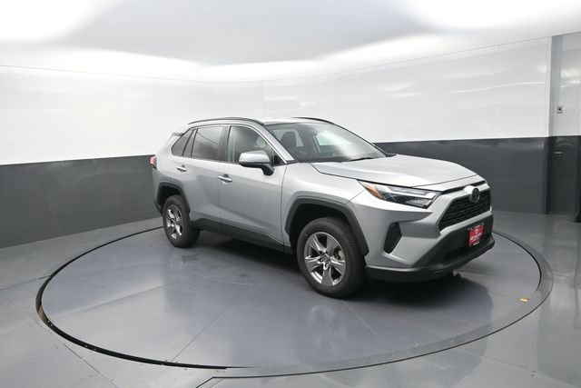 Used 2024 Toyota RAV4 XLE FWD image 25