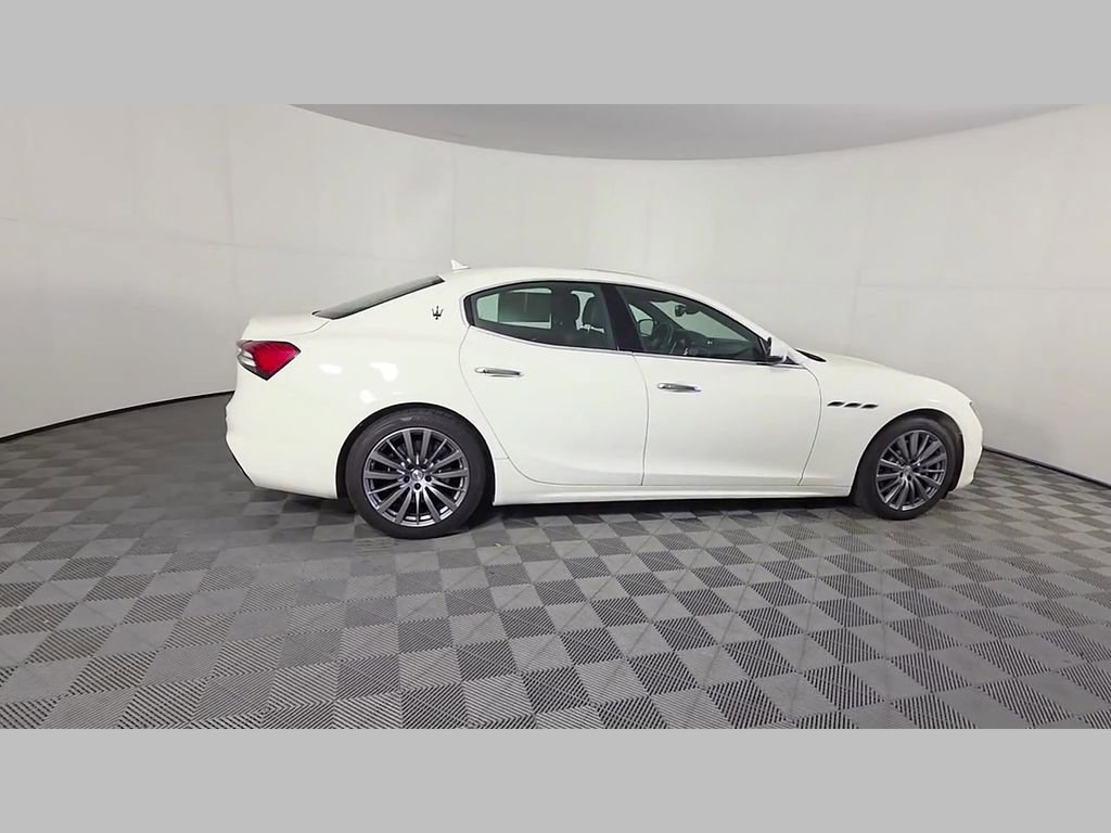 Used 2022 Maserati Ghibli Modena image 37