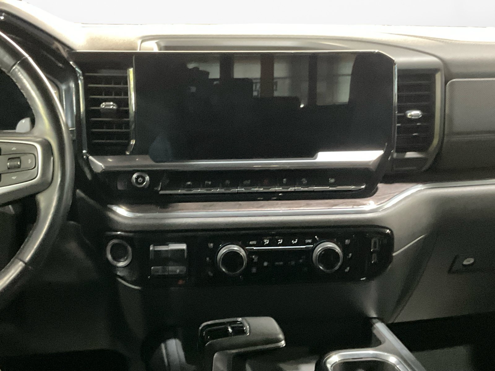 Used 2023 Chevrolet Silverado 1500 LTZ AWD/4WD image 12