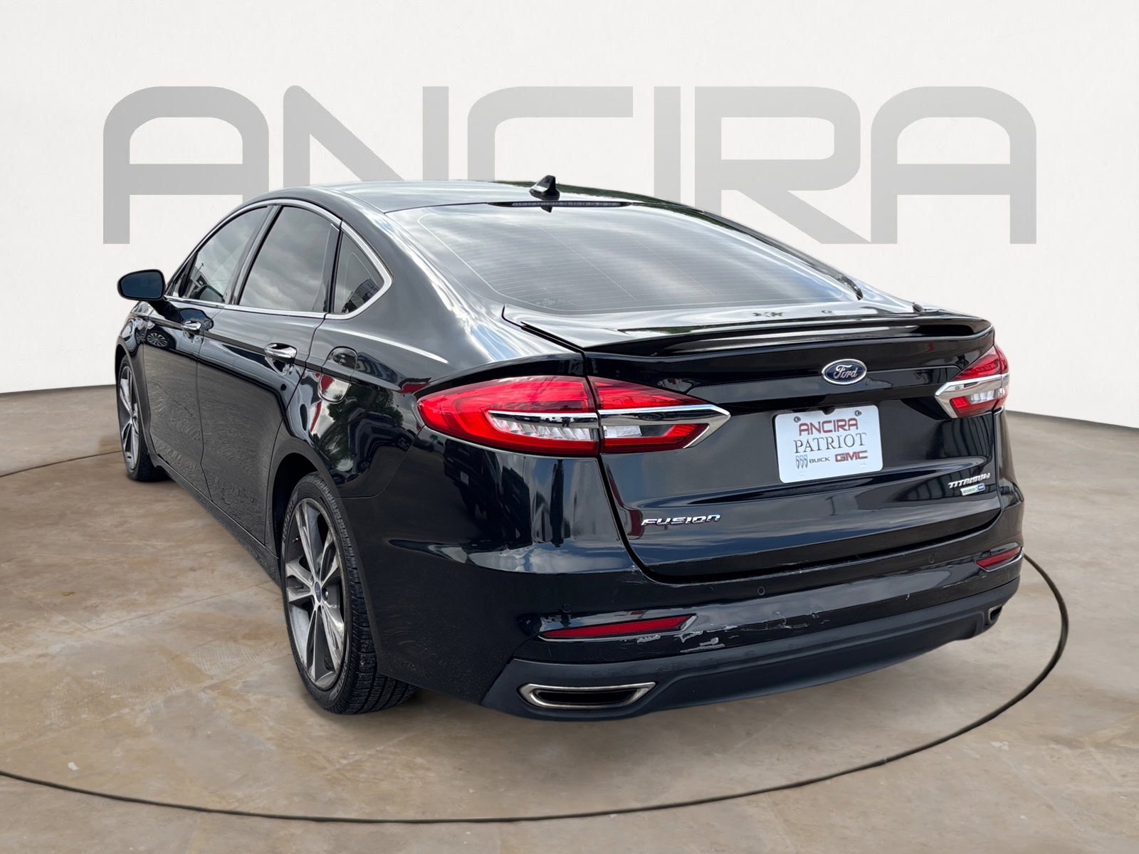 Used 2019 Ford Fusion Titanium image 8