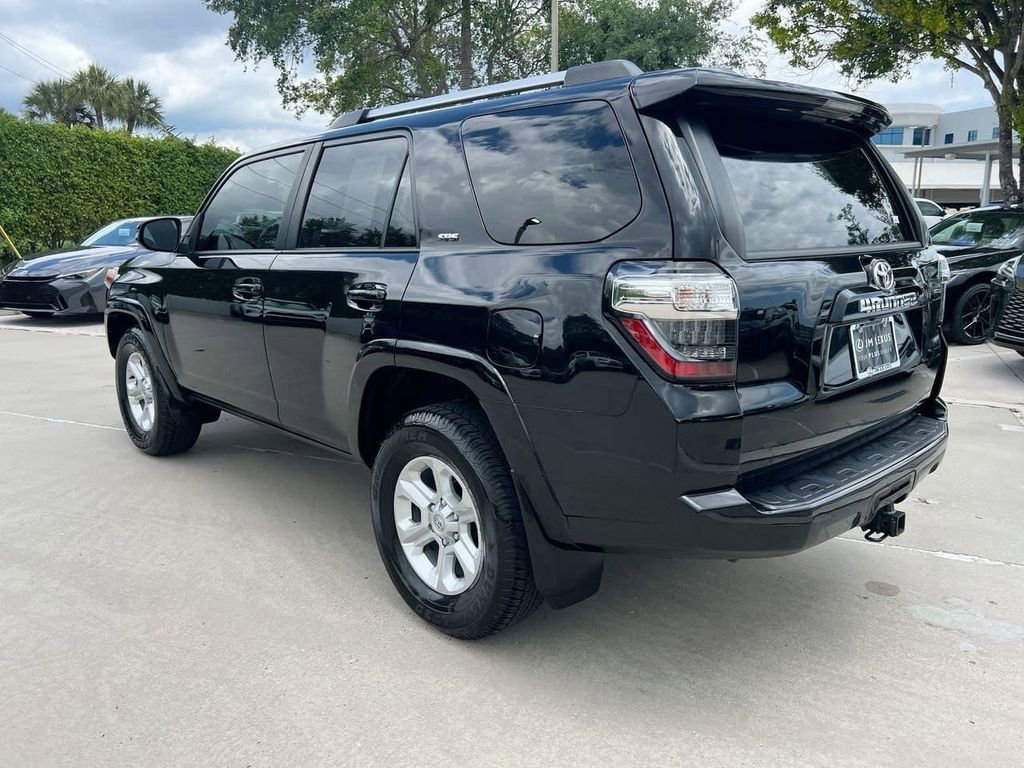 Used 2023 Toyota 4Runner SR5 Premium w/ Moonroof Package RWD image 5