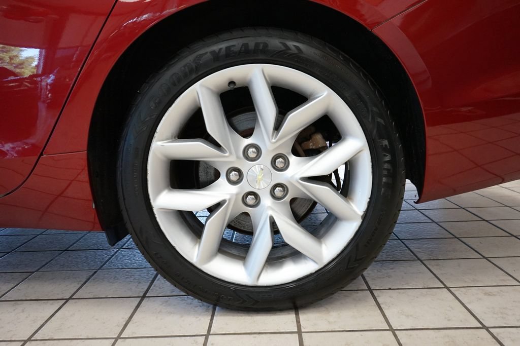 Used 2015 Chevrolet Impala LT FWD image 48