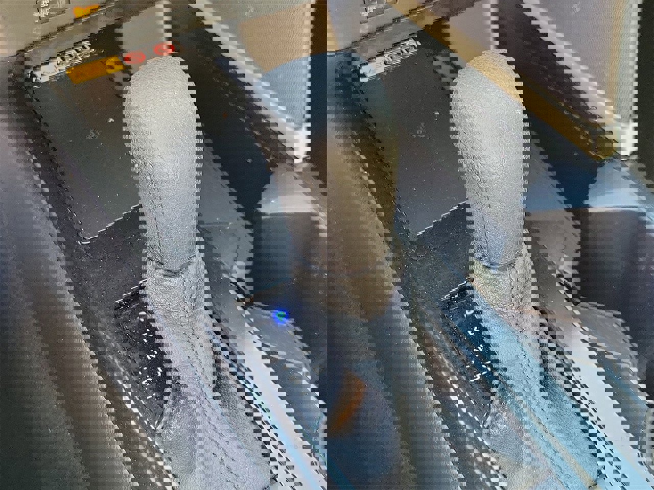 Used 2025 Toyota Camry LE image 28