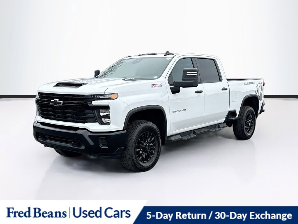 Used 2024 Chevrolet Silverado 3500 W/T image 3