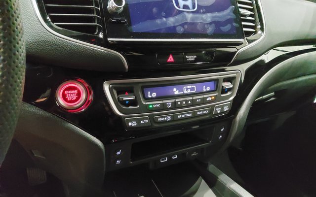 New 2026 Honda Ridgeline Black Edition image 17