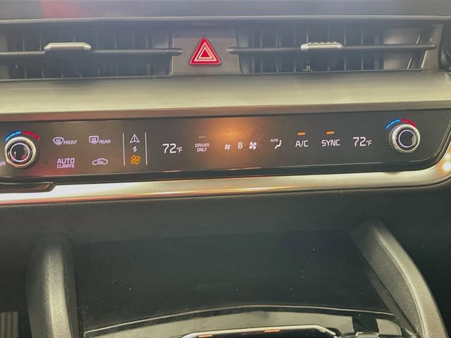 Used 2024 Kia Sportage EX AWD/4WD image 17