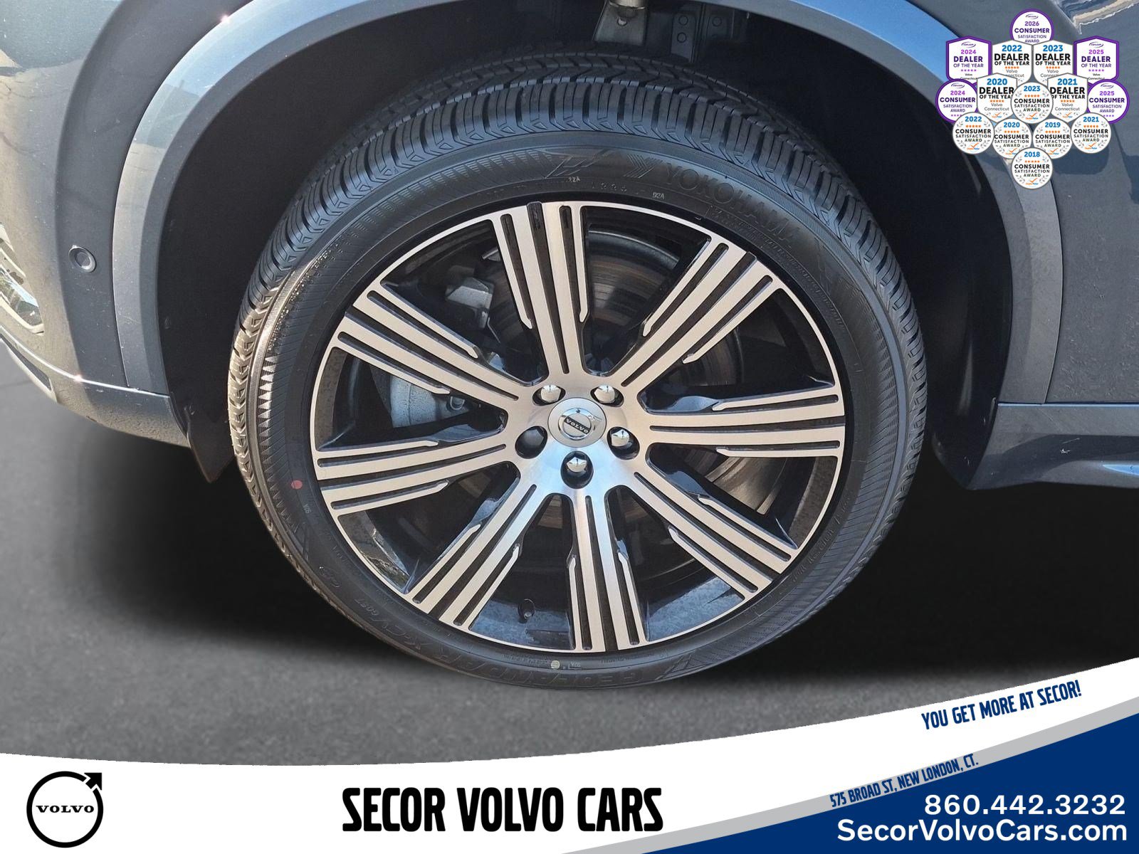 Used 2024 Volvo XC90 T8 Plus w/ Protection Package Premier AWD/4WD image 27