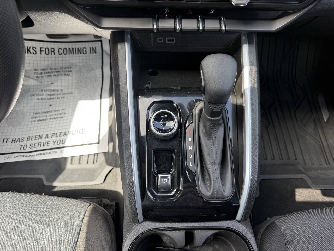 Used 2024 Chevrolet Colorado Trail Boss AWD/4WD image 29
