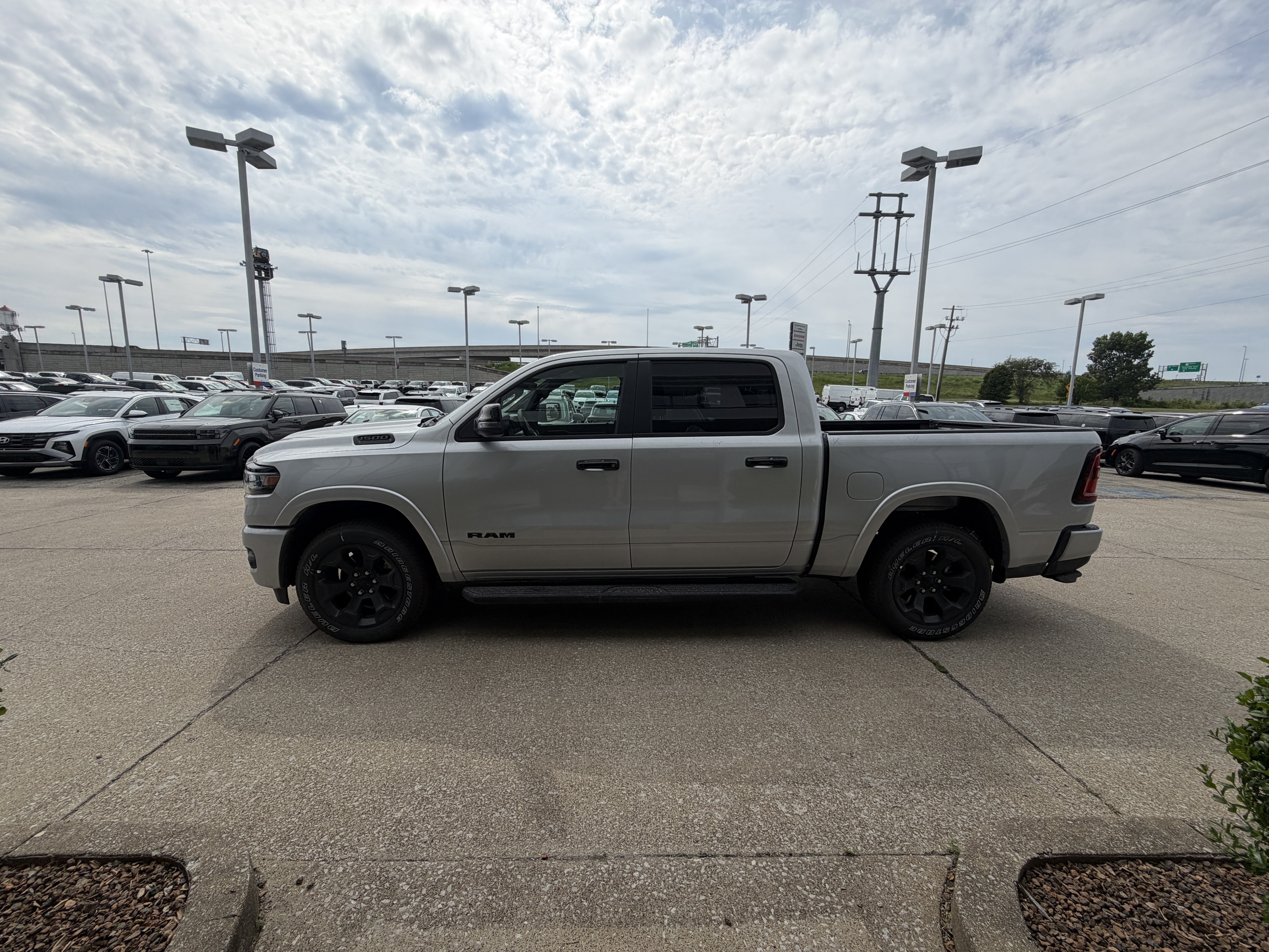 New 2026 RAM 1500 Big Horn w/ Night Edition AWD/4WD image 15