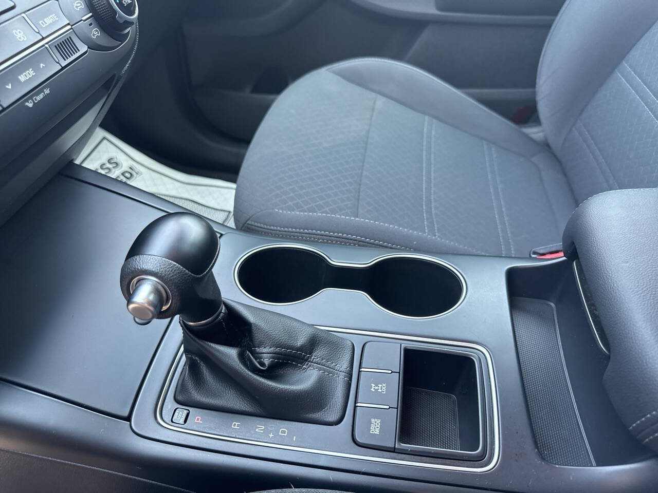 Used 2018 Kia Sorento AWD image 32