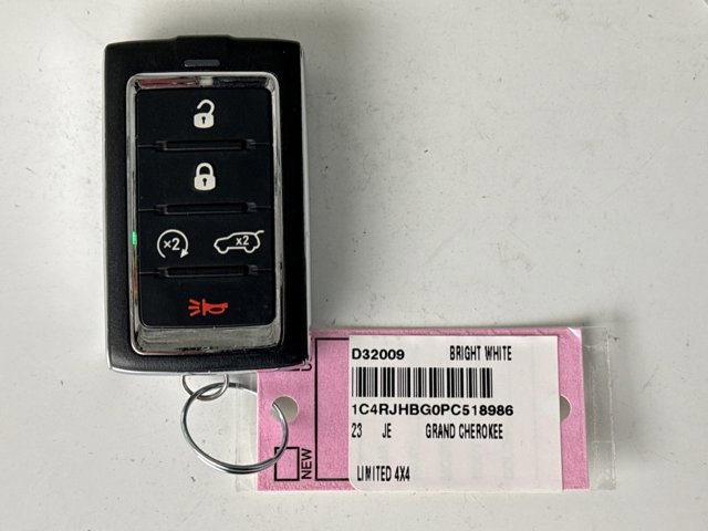 Used 2023 Jeep Grand Cherokee Limited w/ Rear Seat Video Group I image 20