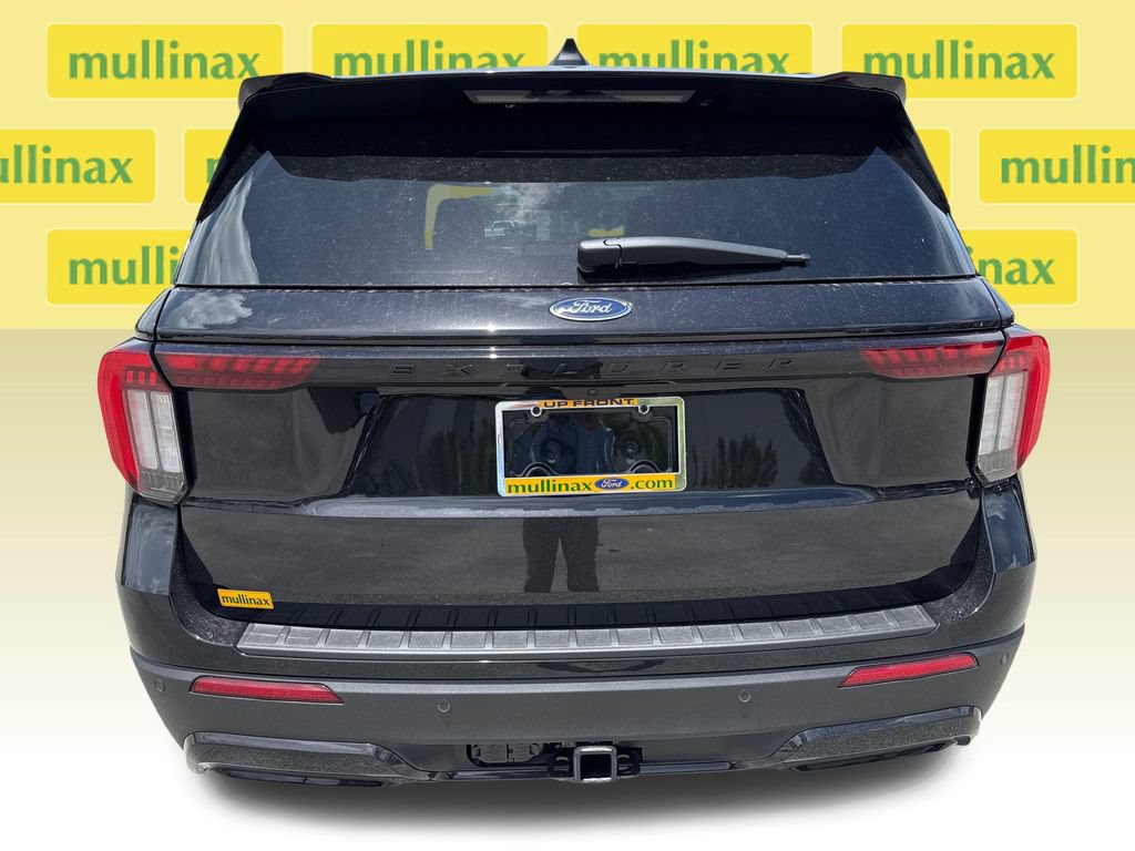 New 2026 Ford Explorer ST-Line w/ ST-Line Street Pack RWD image 14
