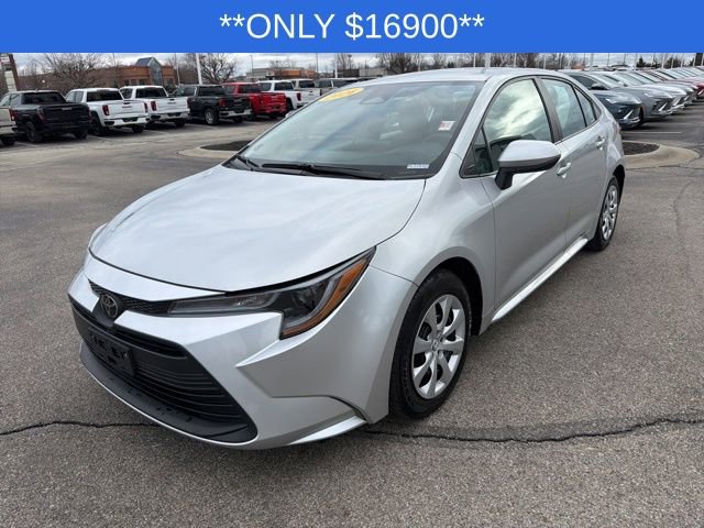Used 2024 Toyota Corolla LE image 5