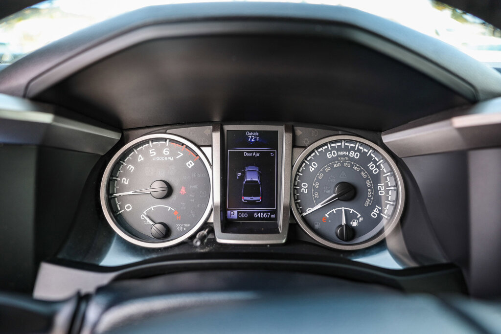 Certified 2018 Toyota Tacoma SR5 image 13