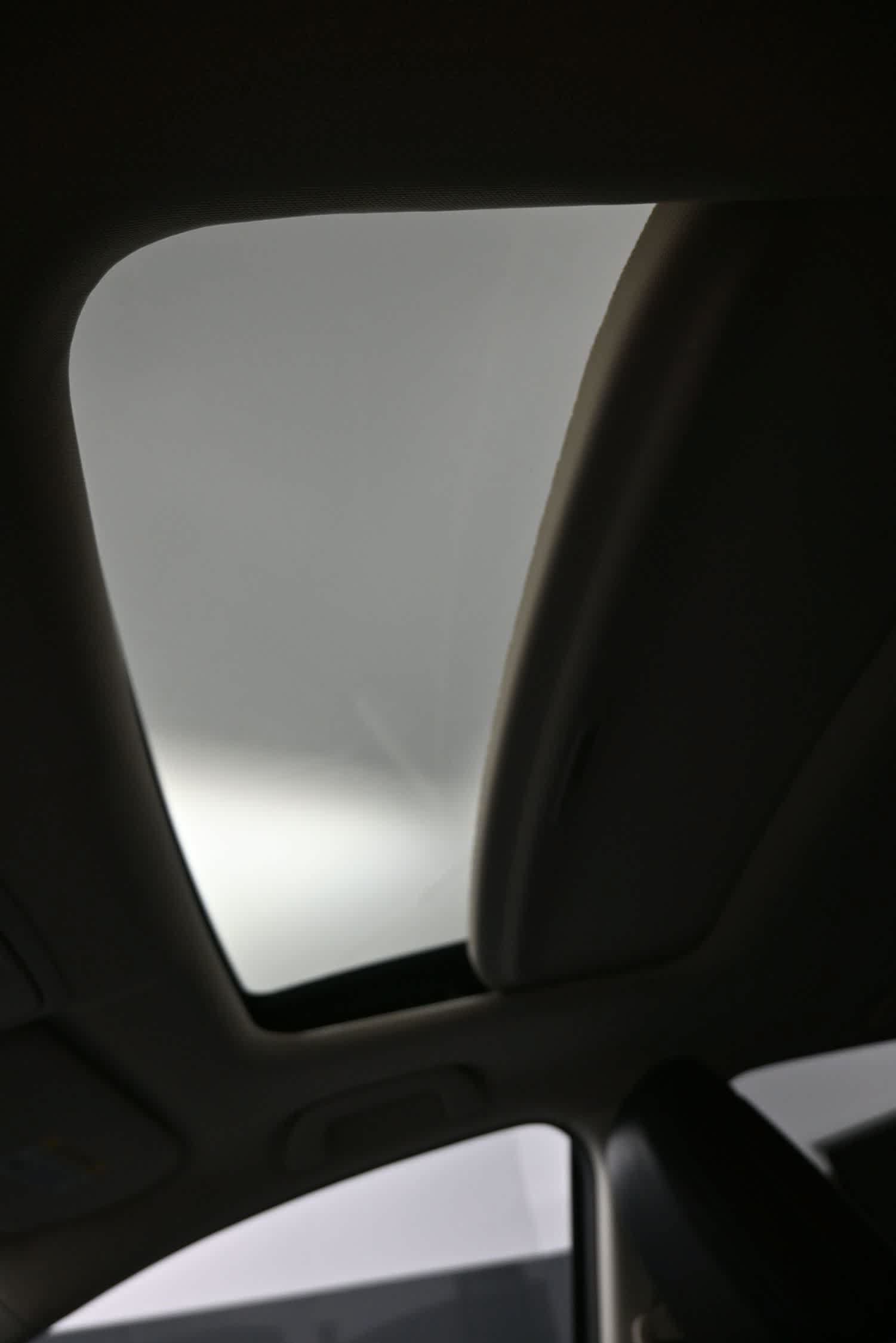 Used 2016 Honda CR-V Touring image 17