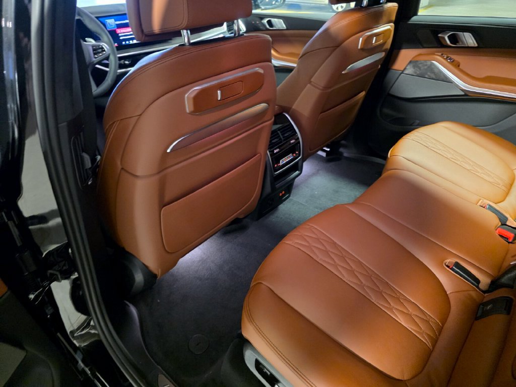 New 2027 BMW X7 M60i AWD/4WD image 14
