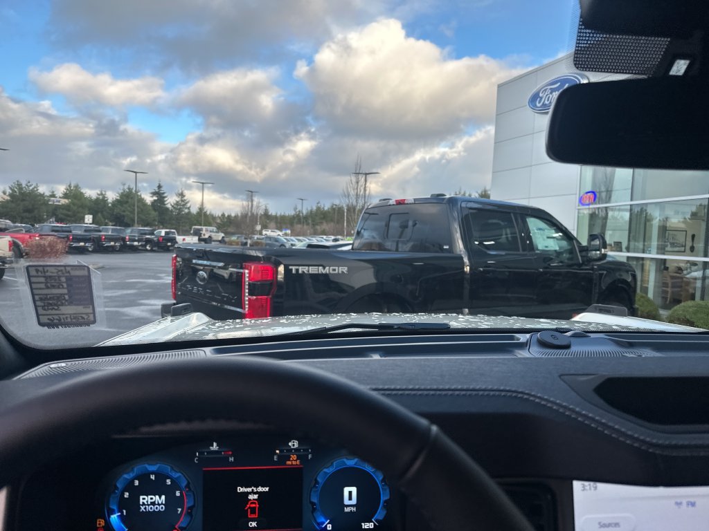 Used 2025 Ford Bronco Outer Banks AWD/4WD image 13