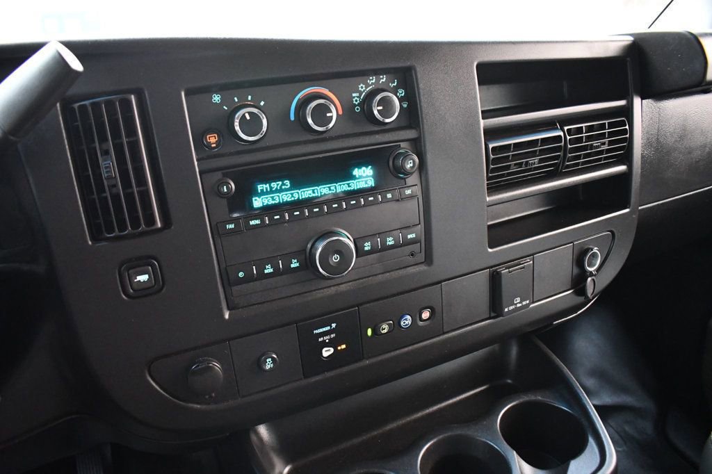 Used 2022 Chevrolet Express 3500 LS image 28