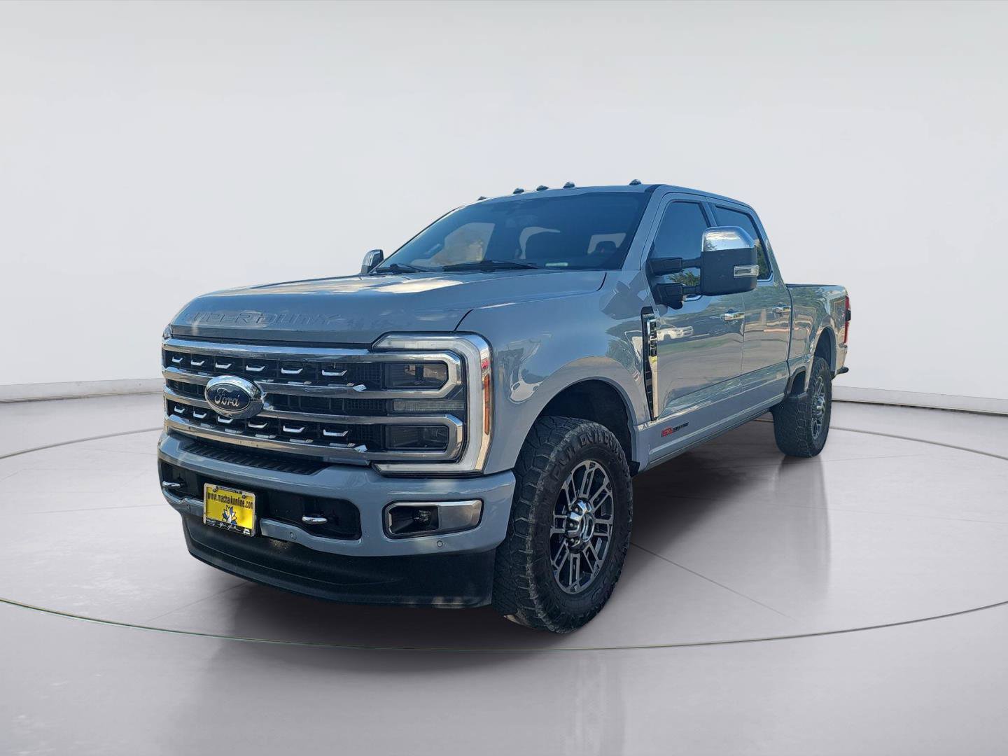 Used 2024 Ford F350 Platinum w/ FX4 Off-Road Package AWD/4WD image 1